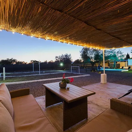Holiday home Cubo's La Soleada *